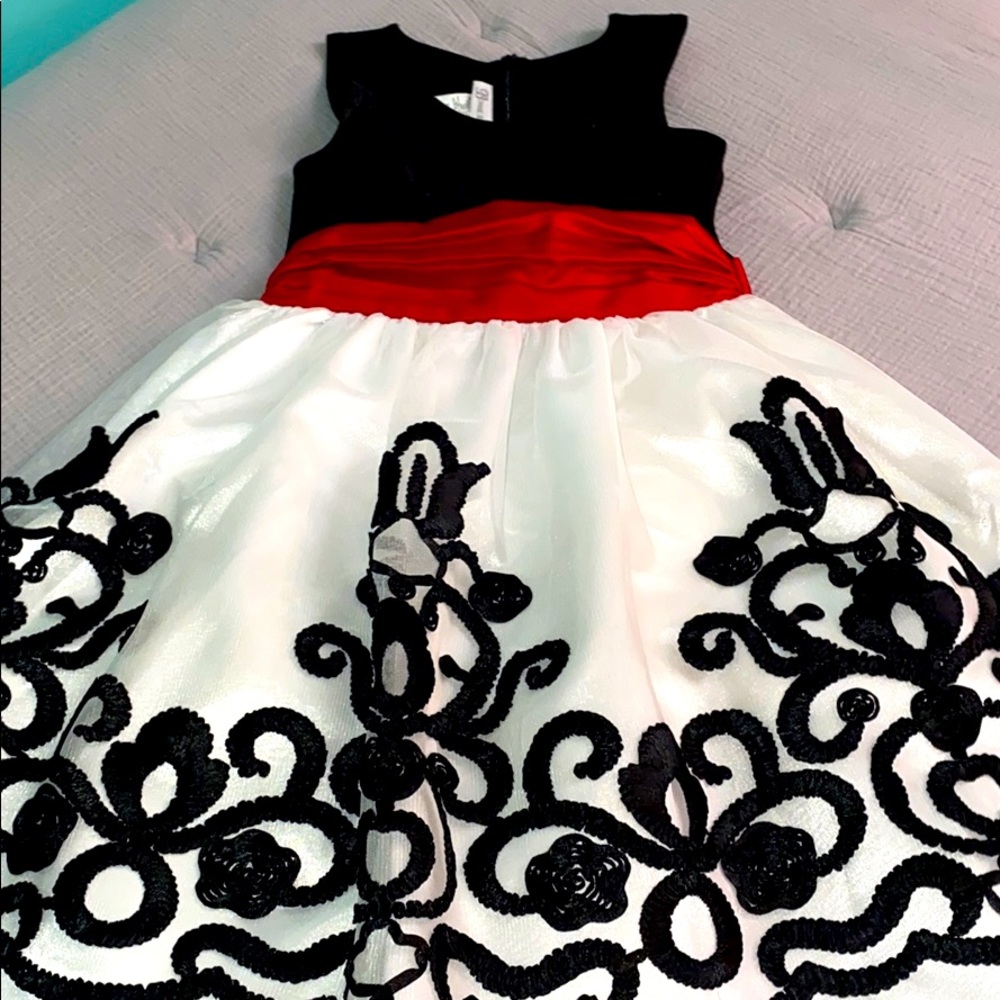 Girls dress